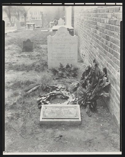 Early-1900s photograph of Dr. James Craik’s memorial gravestone at the Old Presbyterian Meeting House cemetery in Alexandria, with a commemorative plaque visible at its base.