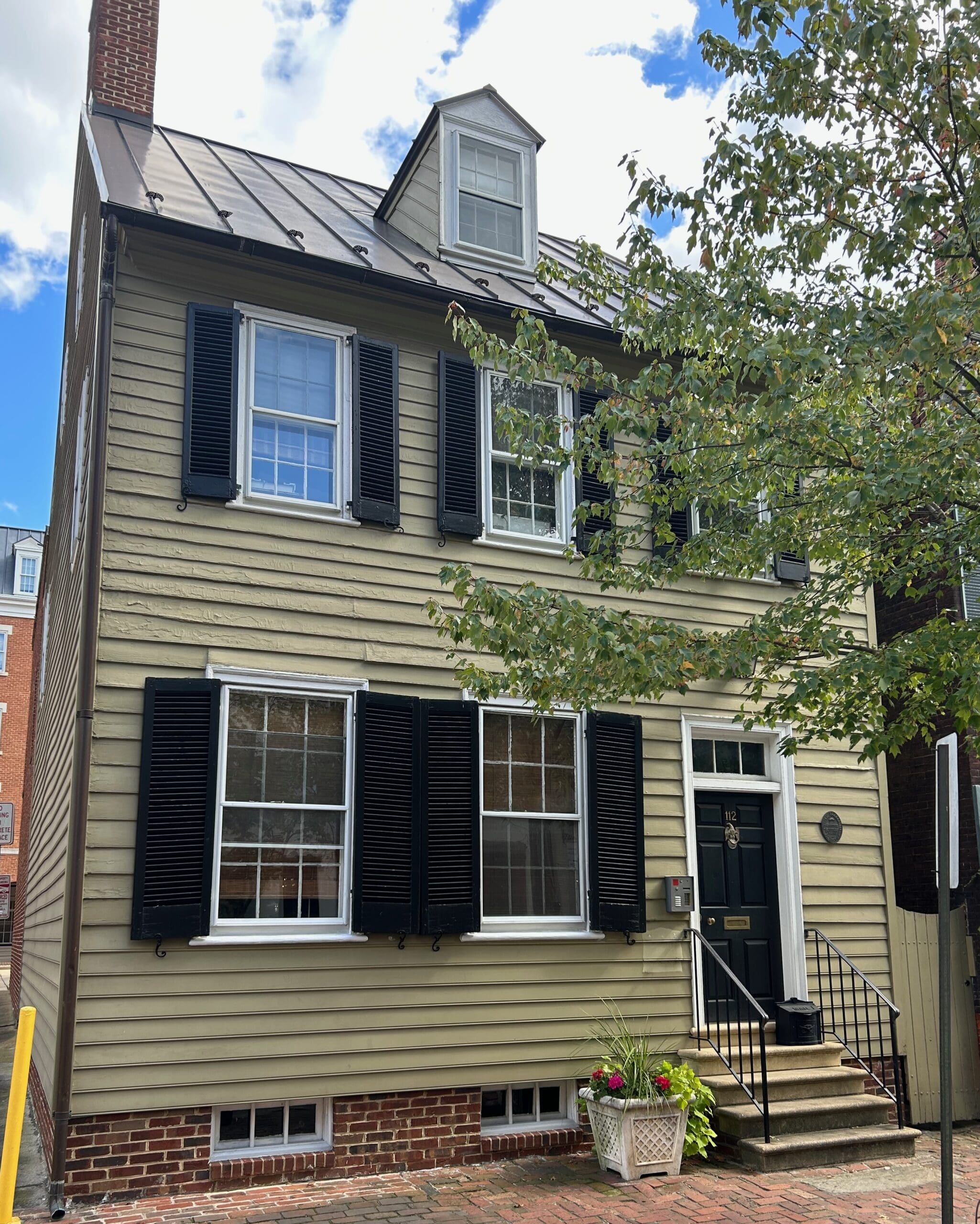 The surviving 18th-century building at 103 S. Royal Street in Alexandria, Virginia, formerly the cabinetmaking shop of Joseph Ingle